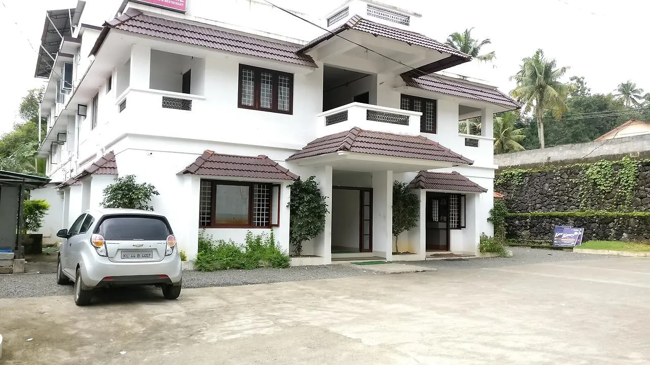 ***  Hotel Kavery Kotamangalam Ινδία