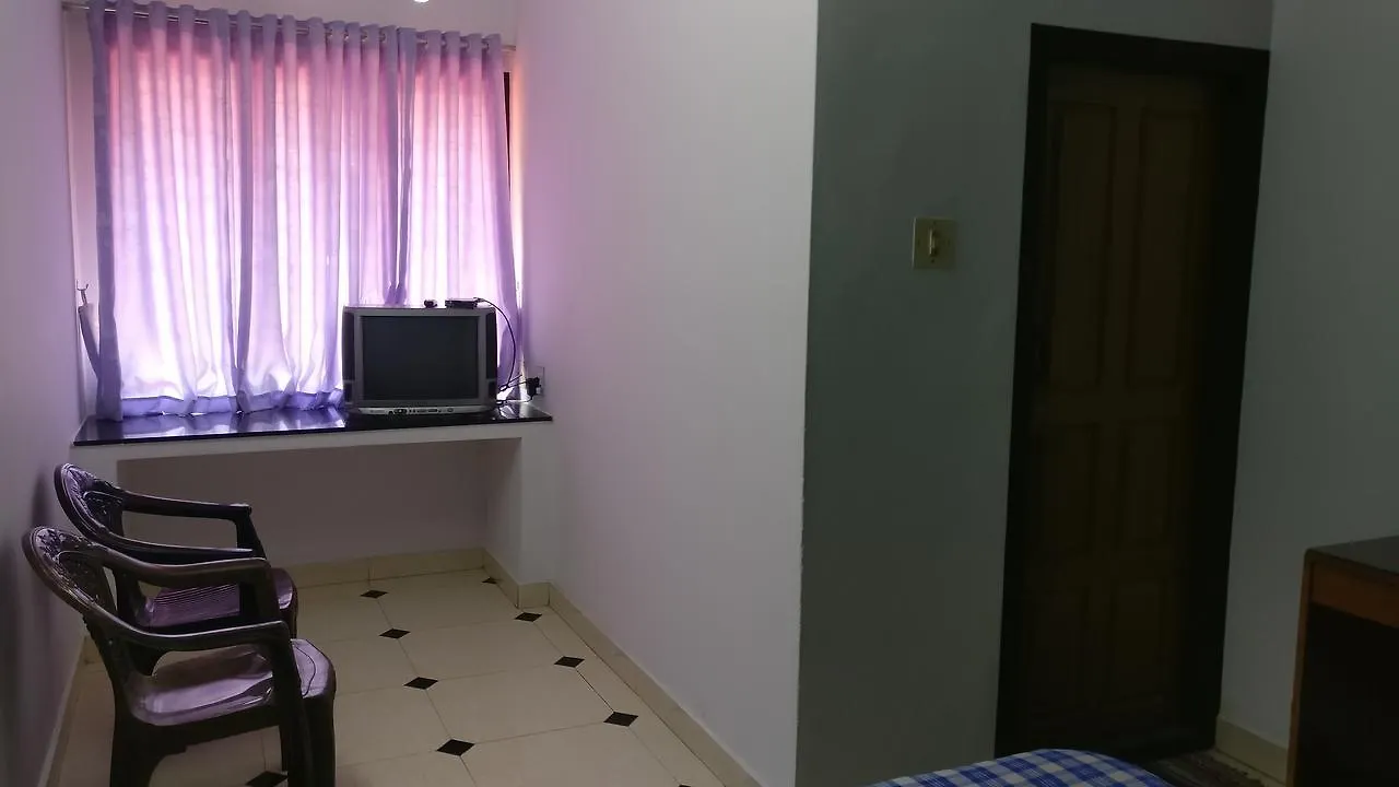 Hotel Kavery Kotamangalam Ινδία