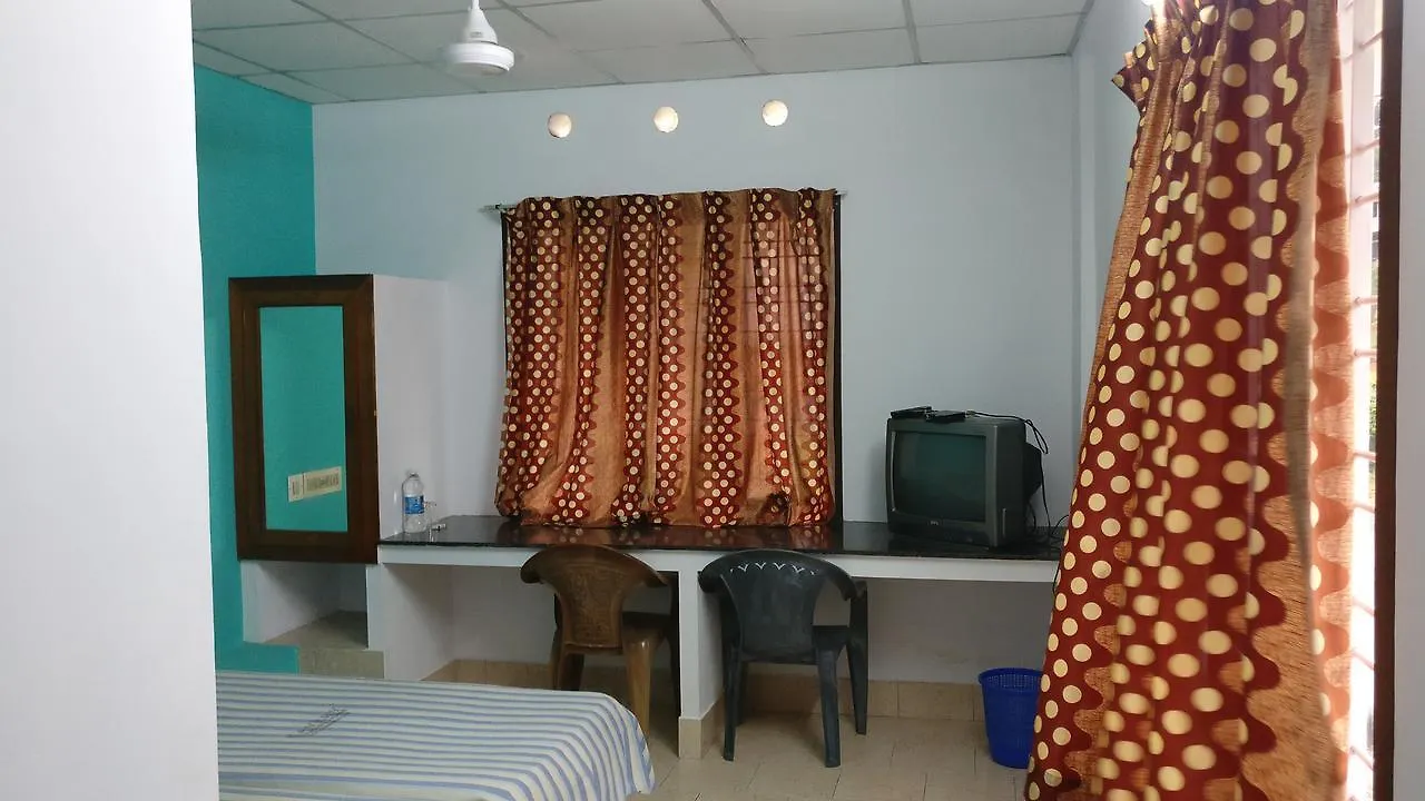***  Hotel Kavery Kotamangalam Ινδία