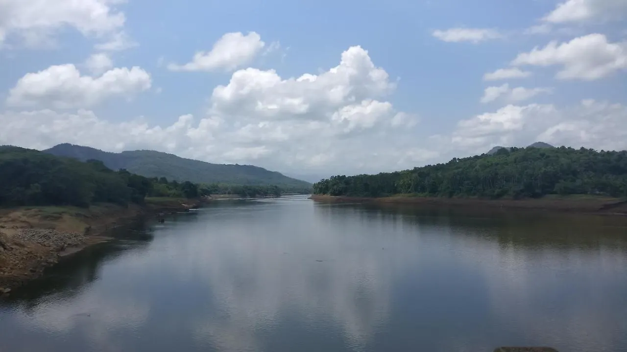 Hotel Kavery Kotamangalam Ινδία
